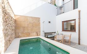 Townhouse On The Rocks By Homevillas360